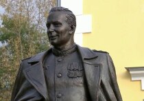 Сотрудники УФСБ России по Челябинской области почтили память выдающегося разведчика Павла Михайловича Фитина, возглавлявшего внешнюю разведку СССР в годы Великой Отечественной войны