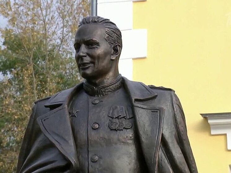 Сотрудники УФСБ России по Челябинской области почтили память выдающегося разведчика Павла Михайловича Фитина, возглавлявшего внешнюю разведку СССР в годы Великой Отечественной войны