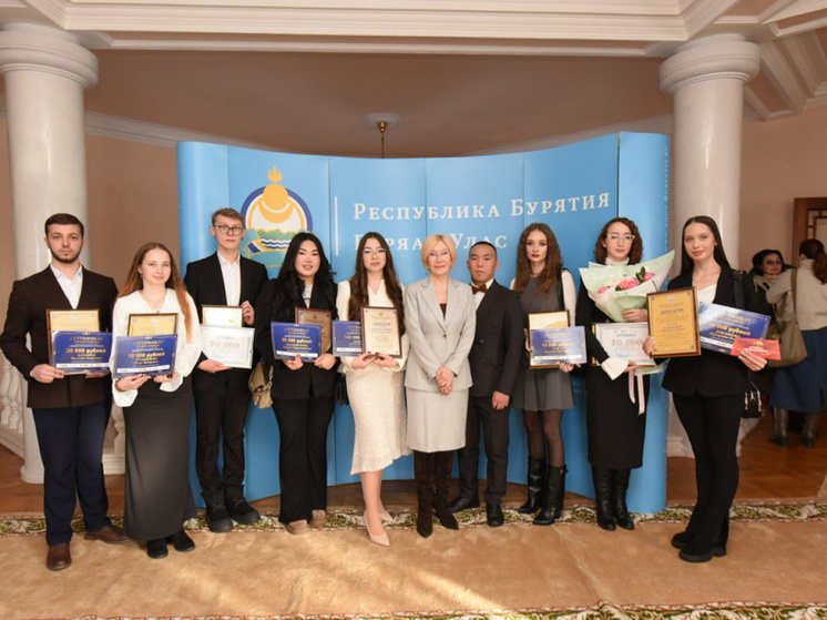 В Улан-Удэ наградили лауреатов премии «Время молодых»