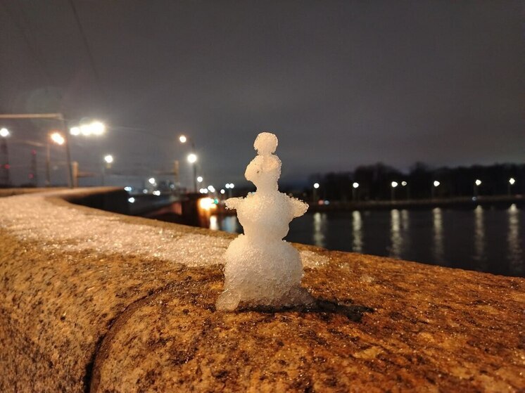 Снег и минусовая температура сохранятся в Петербурге