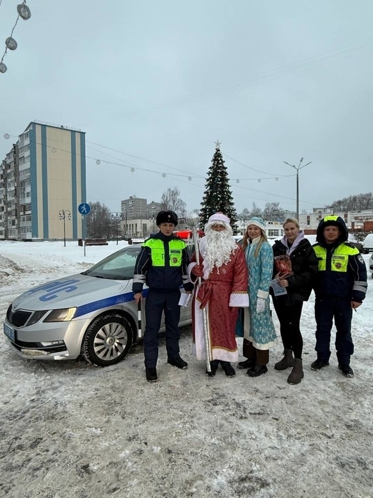 Акция "Полицейский Дед Мороз" продолжается во Владимирской области