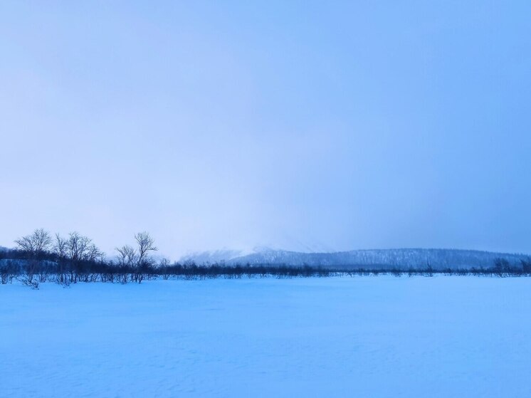 В Мурманской области ограничат движение авто из-за принудительного спуска лавин