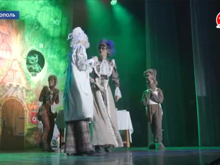 Сказочный «Айболит» подарил новогоднее настроение в Мелитополе