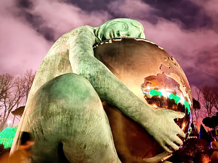 В Парке облаков в Краснодаре установили скульптуру «Мать Земля»