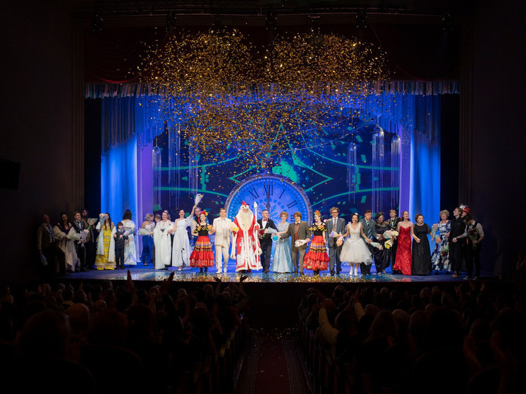 Премьера «Карнавальной ночи» прошла с аншлагом в мурманском драмтеатре