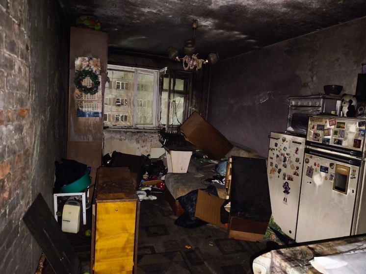 Ночной пожар произошел в пятиэтажке на Жемчужной в Апатитах