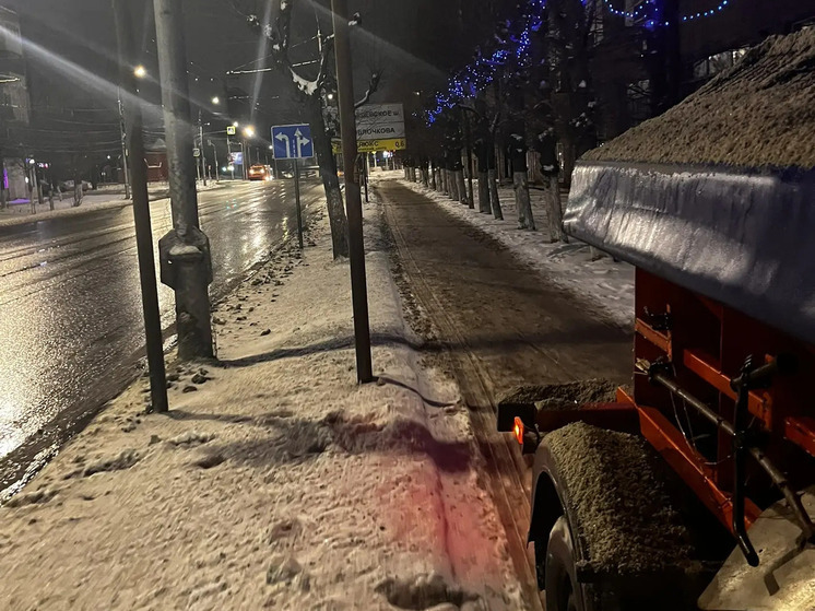 Ночью с рязанских улиц вывозили снег