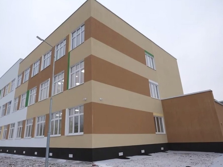 В саратовской школе №55 после ввода новой пристройки на 400 мест отменили вторую смену