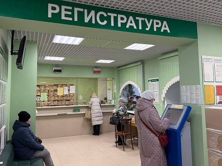 Опубликован график работы медучреждений Поморья в новогодние праздники