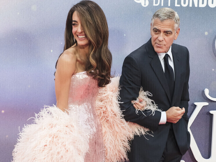 Голливудский актер Клуни получил французское гражданство