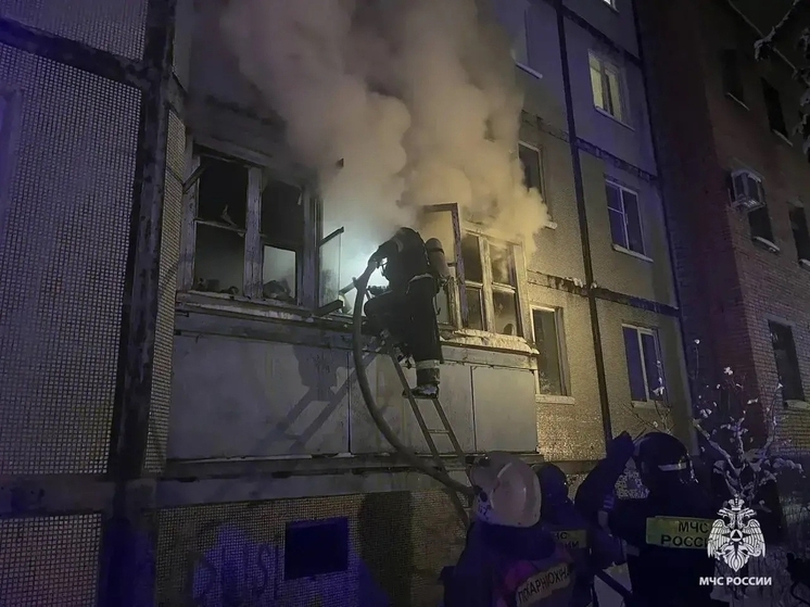 Курение в квартире привело к пожару и смерти человека в Тверской области