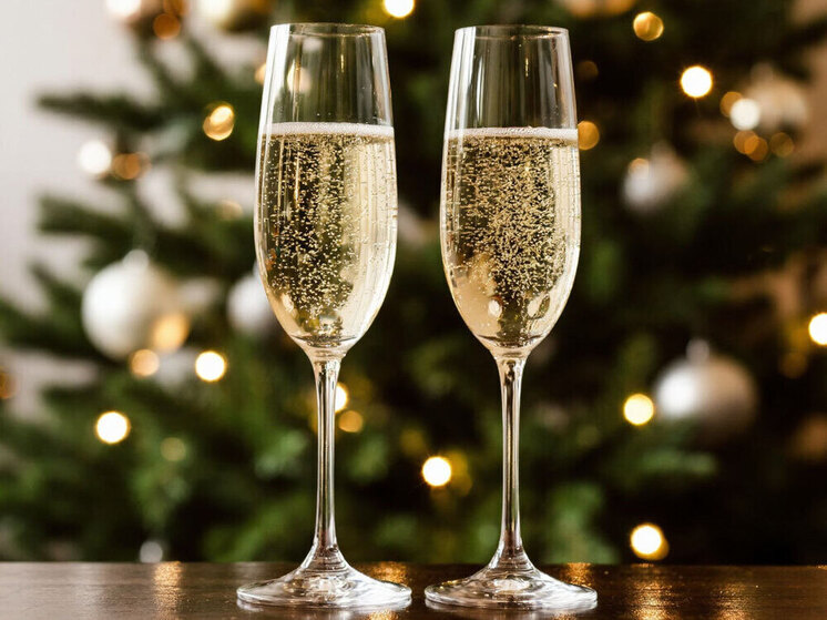 Нарколог Барышева рассказала, сколько шампанского допустимо выпить в новогоднюю ночь