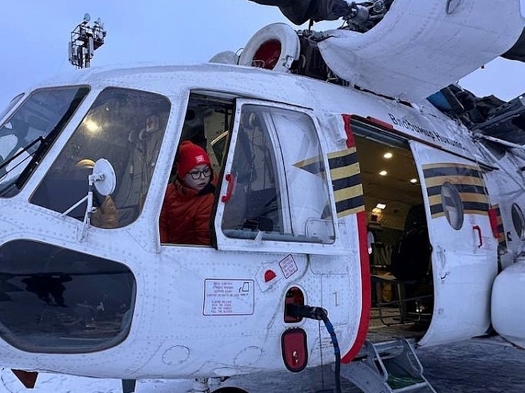 Архангельский школьник попробовал себя в роли пилота благодаря «Ёлке желаний»