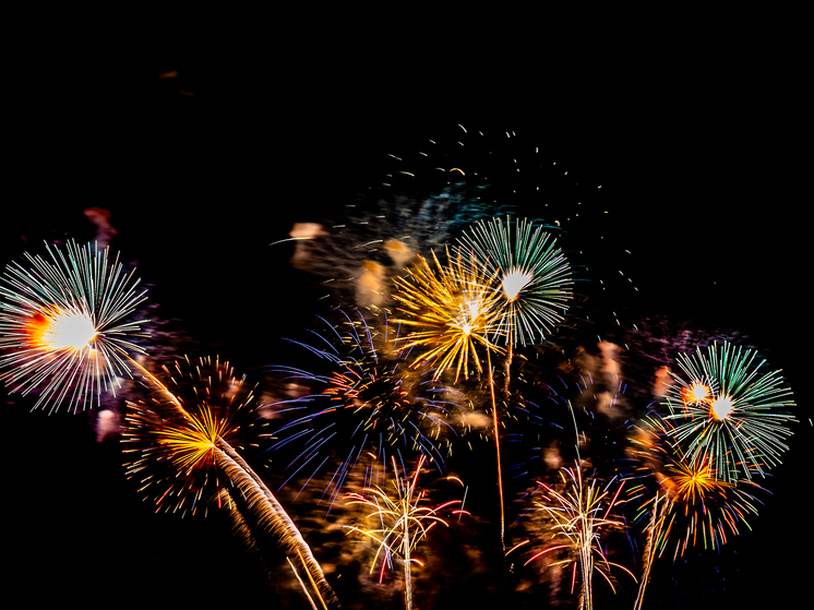 В общественных местах Самары запретили пиротехнику с 30 декабря до 12 января