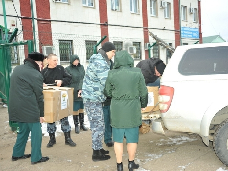 Смоленские таможенники отправили гуманитарную помощь участникам СВО