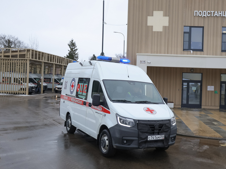 В Серпухове 12-летняя девочка пострадала от петарды, заброшенной ей в капюшон подростками