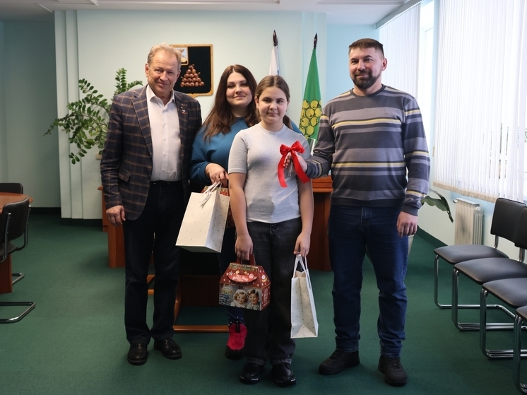 Семья Шамраевых из Валуйского округа получила ключи от нового дома