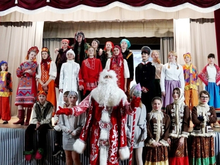 Более пяти тысяч юных ивановцев побывали в гостях у Деда Мороза