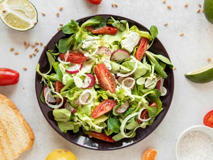 Роспотребнадзор напомнил самарцам, как хранить праздничные блюда на Новый год