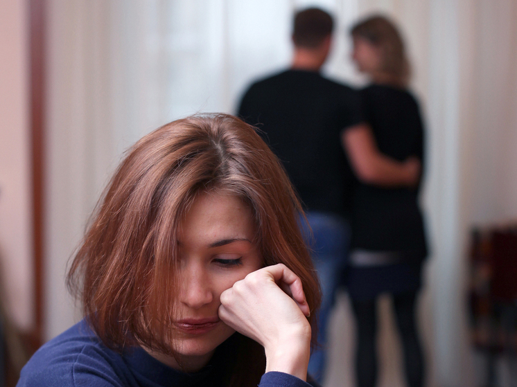 Популярный блогер подготовила инструкцию для разлучниц: как увести мужчину из семьи в Новый год