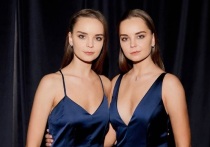 Знаменитые российские художественные гимнастки Дина и Арина Аверины готовятся встретить Новый год в доме родителей. Туда же приехала старшая сестра близняшек Полина, проживающая в ОАЭ.