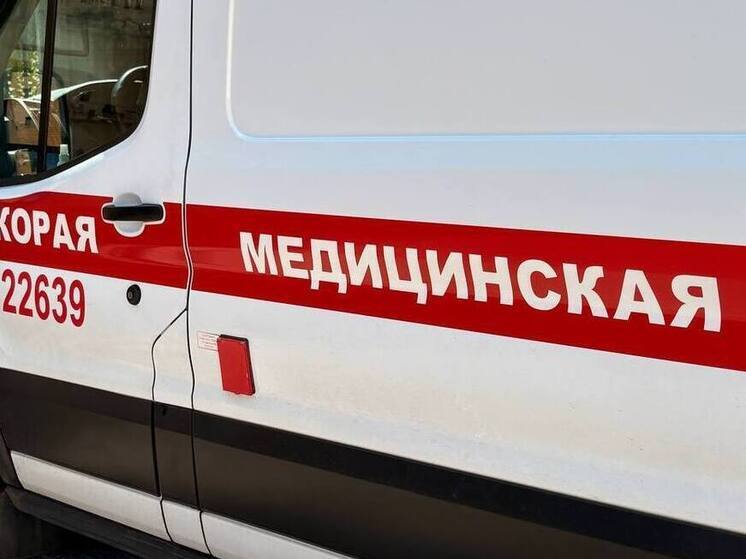 Спасатели помогли пострадавшему в аварии на ФАД Р-21 «Кола»