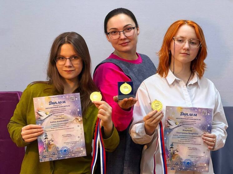 Новоуренгойские художницы стали абсолютными победителями международного конкурса