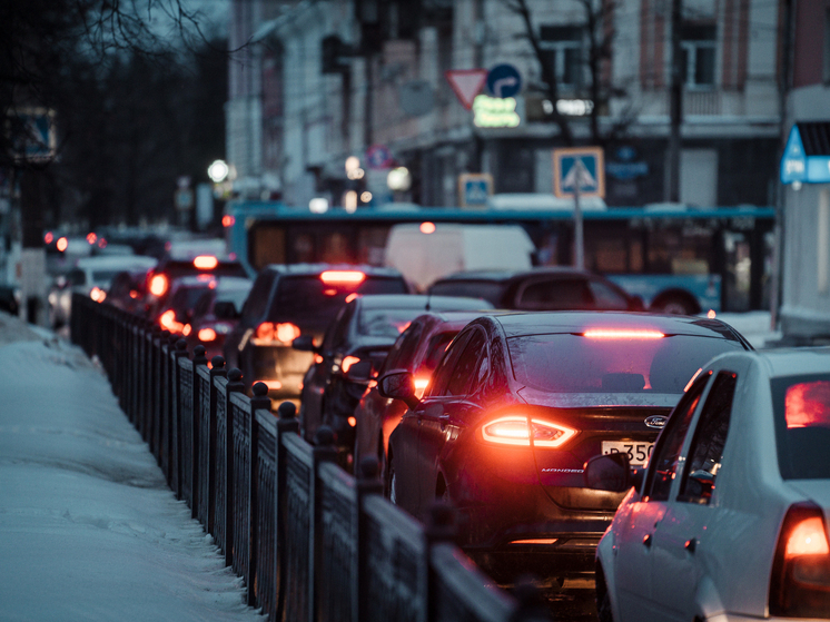 В преддверии Нового года в Твери образовались большие пробки