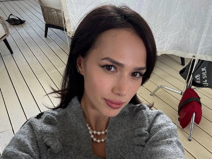 Олимпийская чемпионка по фигурному катанию Алина Загитова ответила критикам, осуждающим ее за нескромные наряды. Спортсменка показалась в новом дерзком образе.