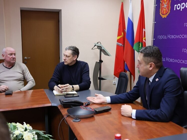 Бутов обещал в праздники держать руку на пульсе Новомосковска