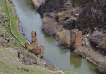 Отношения Турции и Армении исторически были весьма напряжёнными