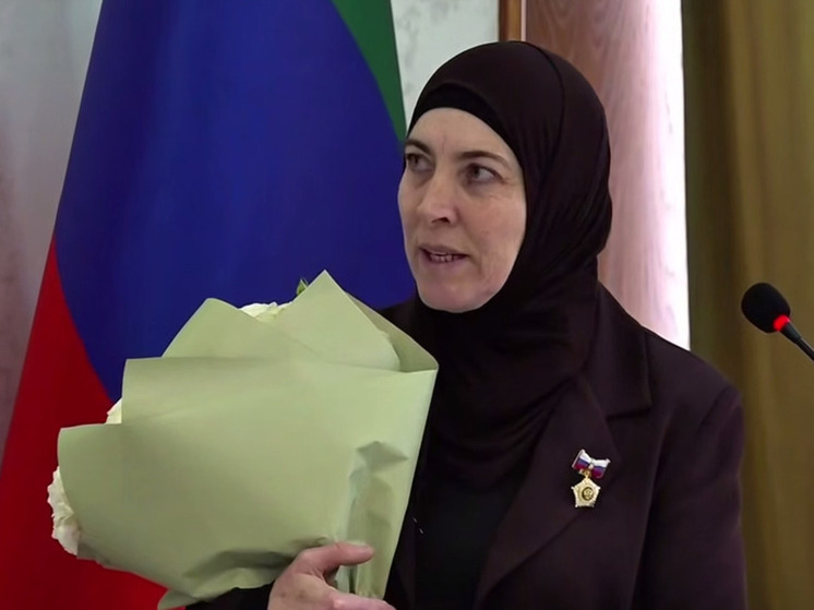 Жительнице Кизляра присвоено почётное звание «Мать-героиня»