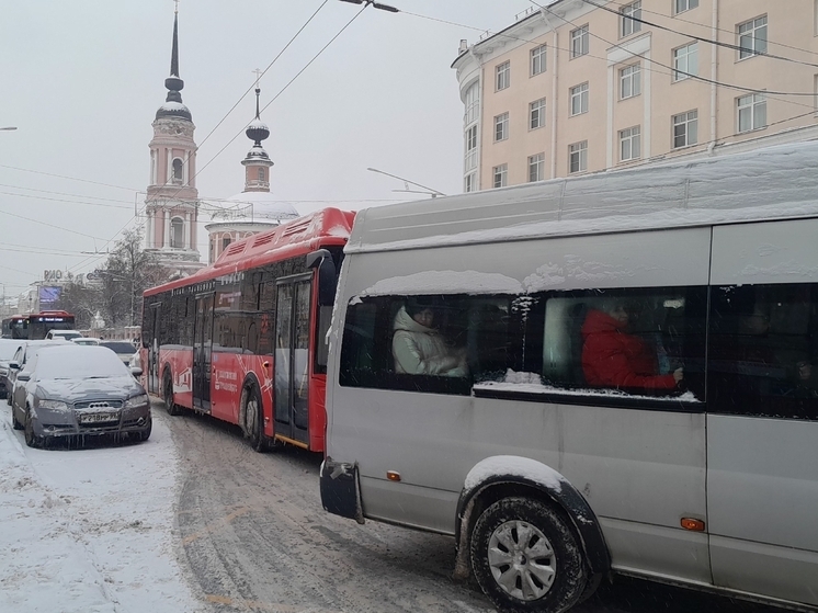 Калужане ощутили предновогодние пробки