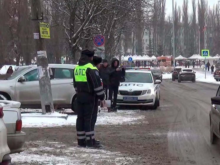 Липецкие автоинспекторы выявили более 100 нарушений на пешеходных переходах