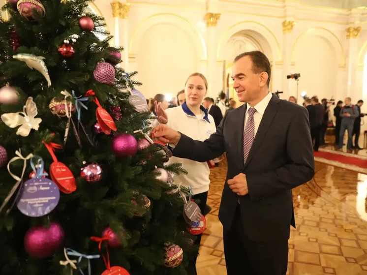 Вениамин Кондратьев принял участие в акции «Елка желаний»