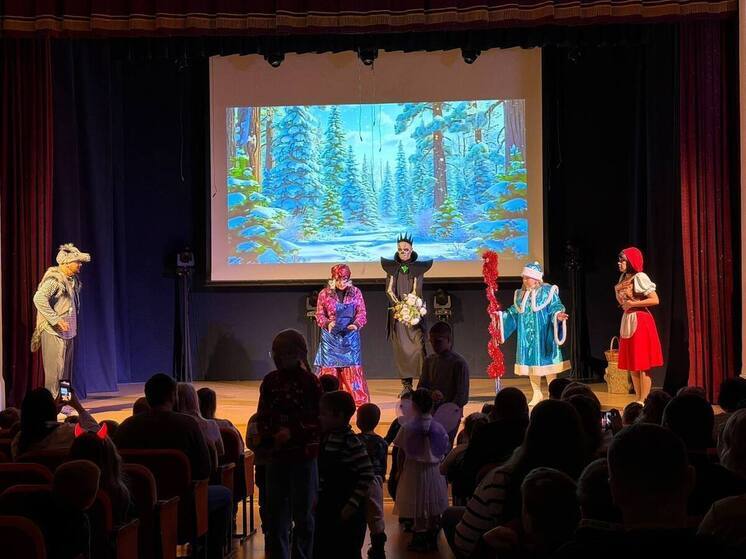 В Брянске для детей росгвардейцев провели интерактивное представление