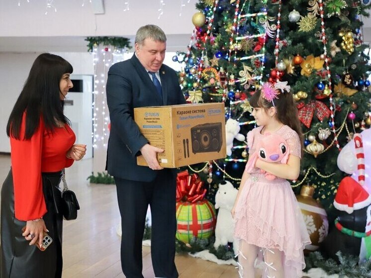 Илья Беспалов исполнил мечту юной тулячки о караоке-системе