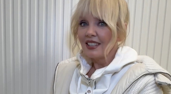 Валерия поздравила читателей «МК» с Новым годом