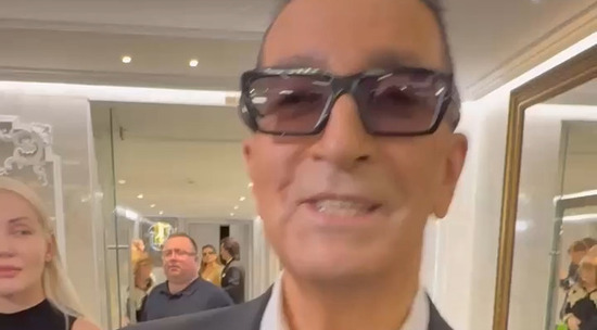 Новогоднее поздравление для читателей «МК» от Александра Буйнова