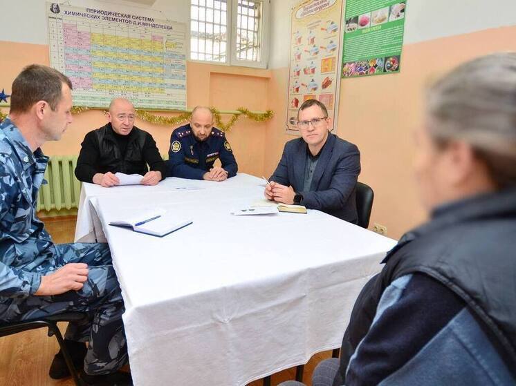 Следственный изолятор № 1 УФСИН России по Республике Крым и Севастополю посетил Уполномоченный по правам человека в Республике Крым Александр Штехбарт.