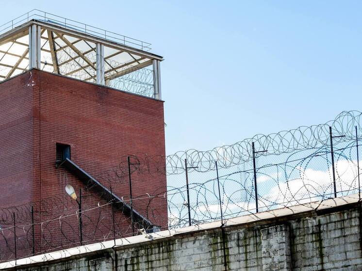 Жительницу Озерска признали виновной в 52 наркопреступлениях