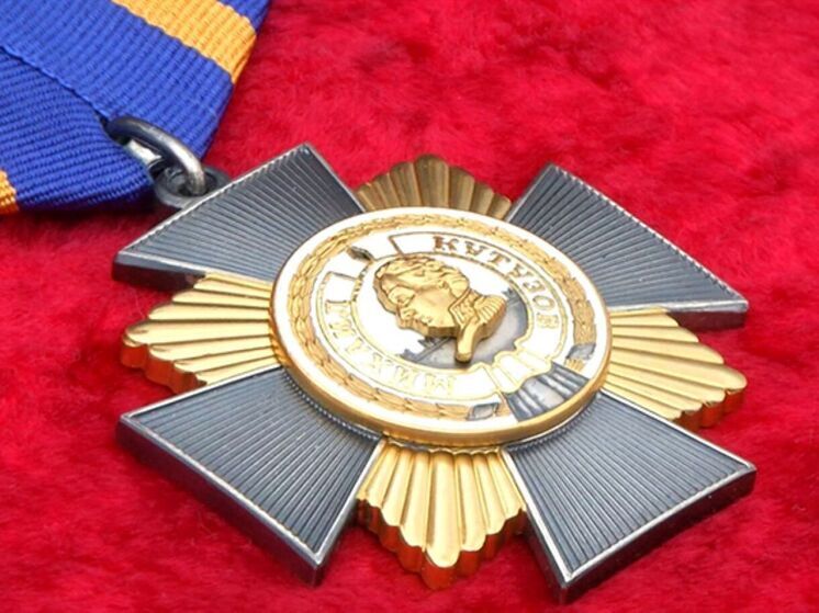 Губернатор Сергей Ситников поздравил 1065 артполк с награждением орденом Кутузова