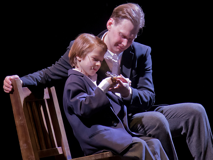 Премьера спектакля «Гамлет. Путь к отцу» прошла в Московском театре «Эрмитаж»