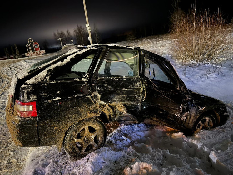 Под Орлом 19-летний водитель ВАЗа выехал на встречку и спровоцировал ДТП