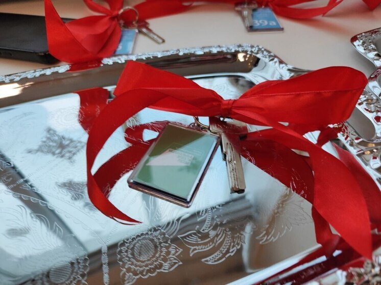 Дети-сироты из Яковлевского округа получили ключи от нового жилья