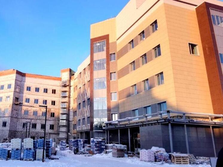 В Пойковском открыт первый блок новой районной больницы