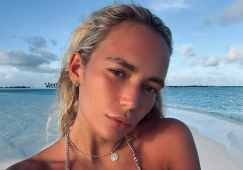 «Хотим так же»: российская гимнастка в изящном бикини покрасовалась на фоне лазурного океана