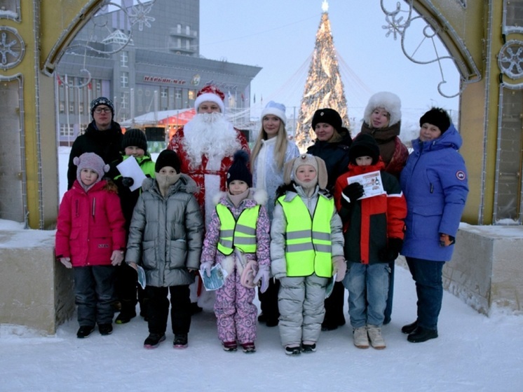 «Полицейский Дед Мороз» встретился с ребятами Кванториума НАО
