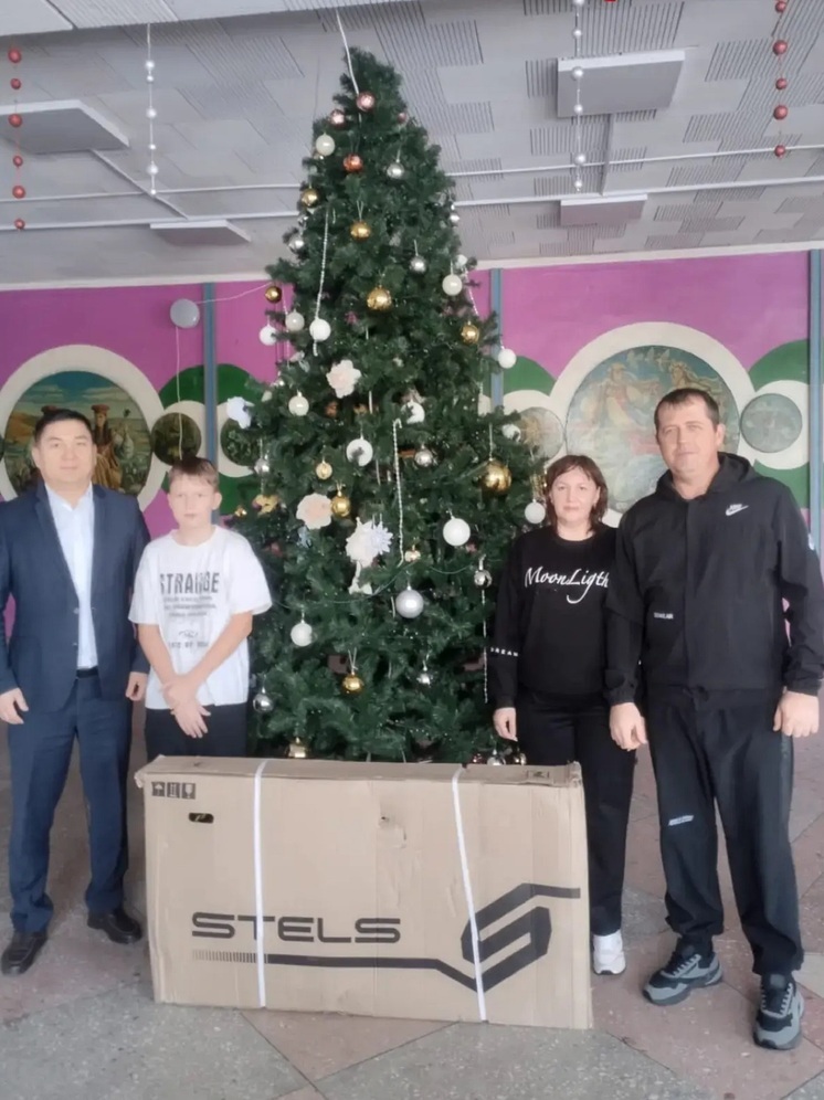 В Калмыкии продолжается благотворительная акция «Елка желаний»