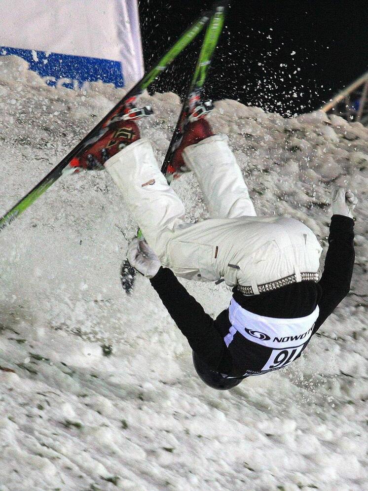 FIS предоставила нейтральный статус ещё пяти российским спортсменам и двум тренерам